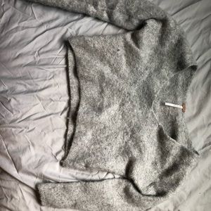 Cashmere grey free people sweater! V neck